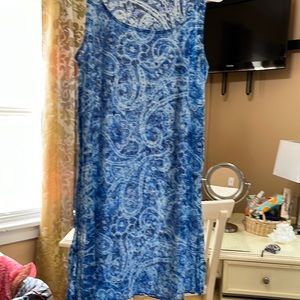 Blue and white paisley sheer coverup sz L